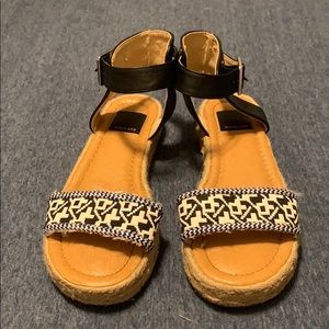 Girls strap sandals